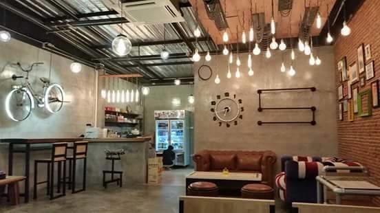 The Bike Loft Family Hostel Hua Hin Exterior photo
