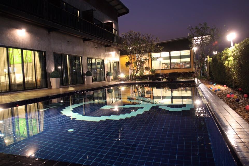 The Bike Loft Family Hostel Hua Hin Exterior photo