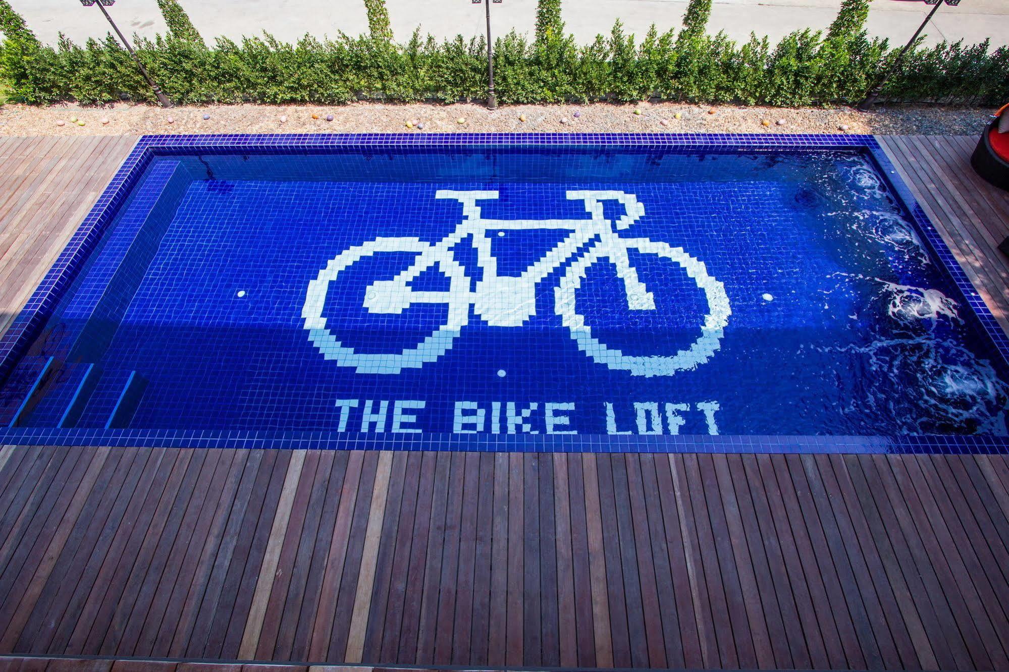 The Bike Loft Family Hostel Hua Hin Exterior photo